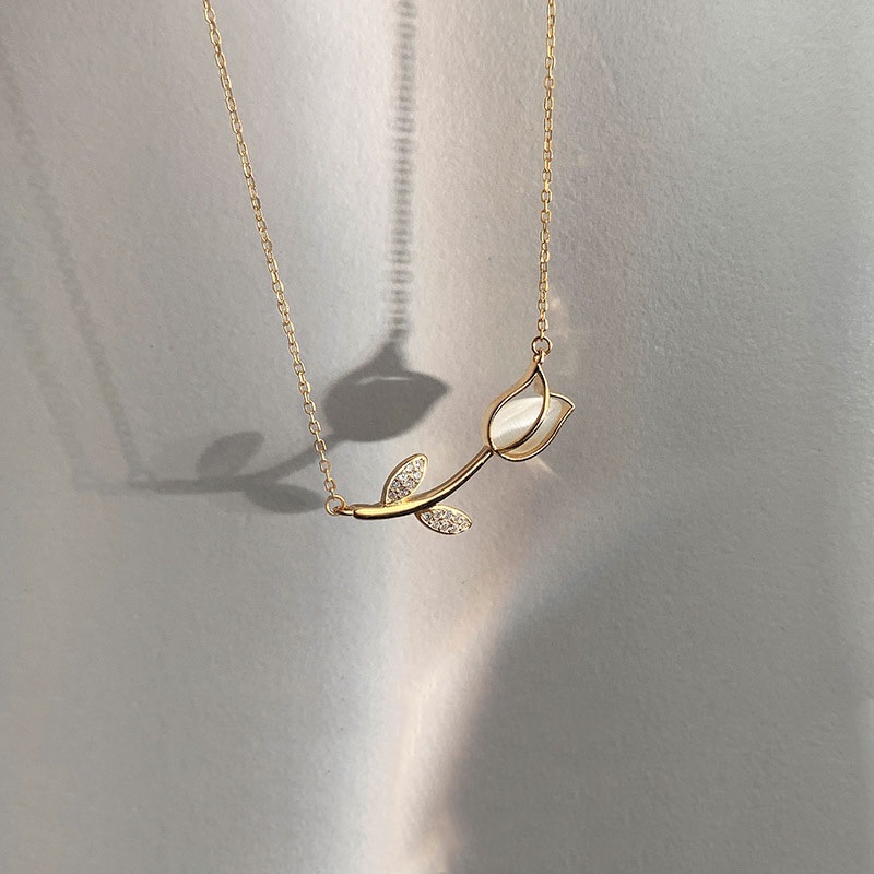 Birth Flower Necklace - ステンレス鋼ローズチューリップクリスタルネックレス女性のウェディングジュエリーかわいいペンダントチェーン女性のパーティーネックアクセサリーギフト