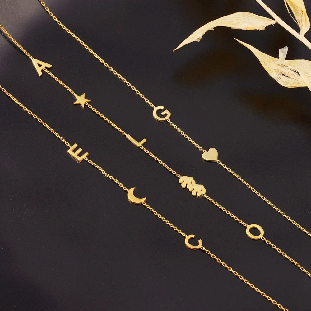 イニシャル入りネックレス、カップル用ジュエリー、ステンレス製 - Birth Flower Necklace のレビューと価格