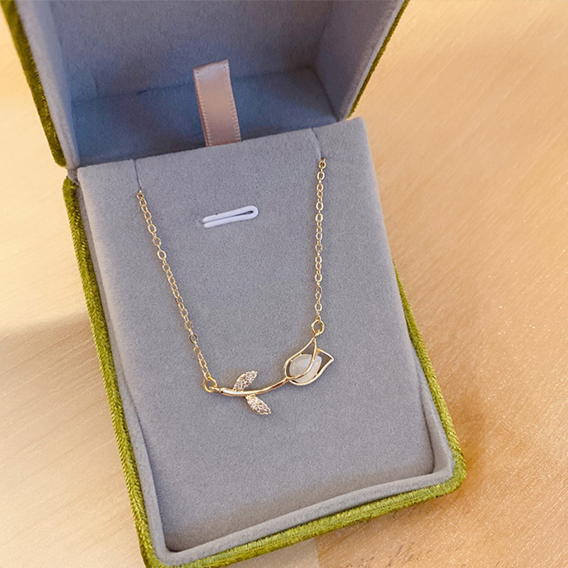 ステンレス鋼ローズチューリップクリスタルネックレス女性のウェ - Birth Flower Necklace のレビューと価格